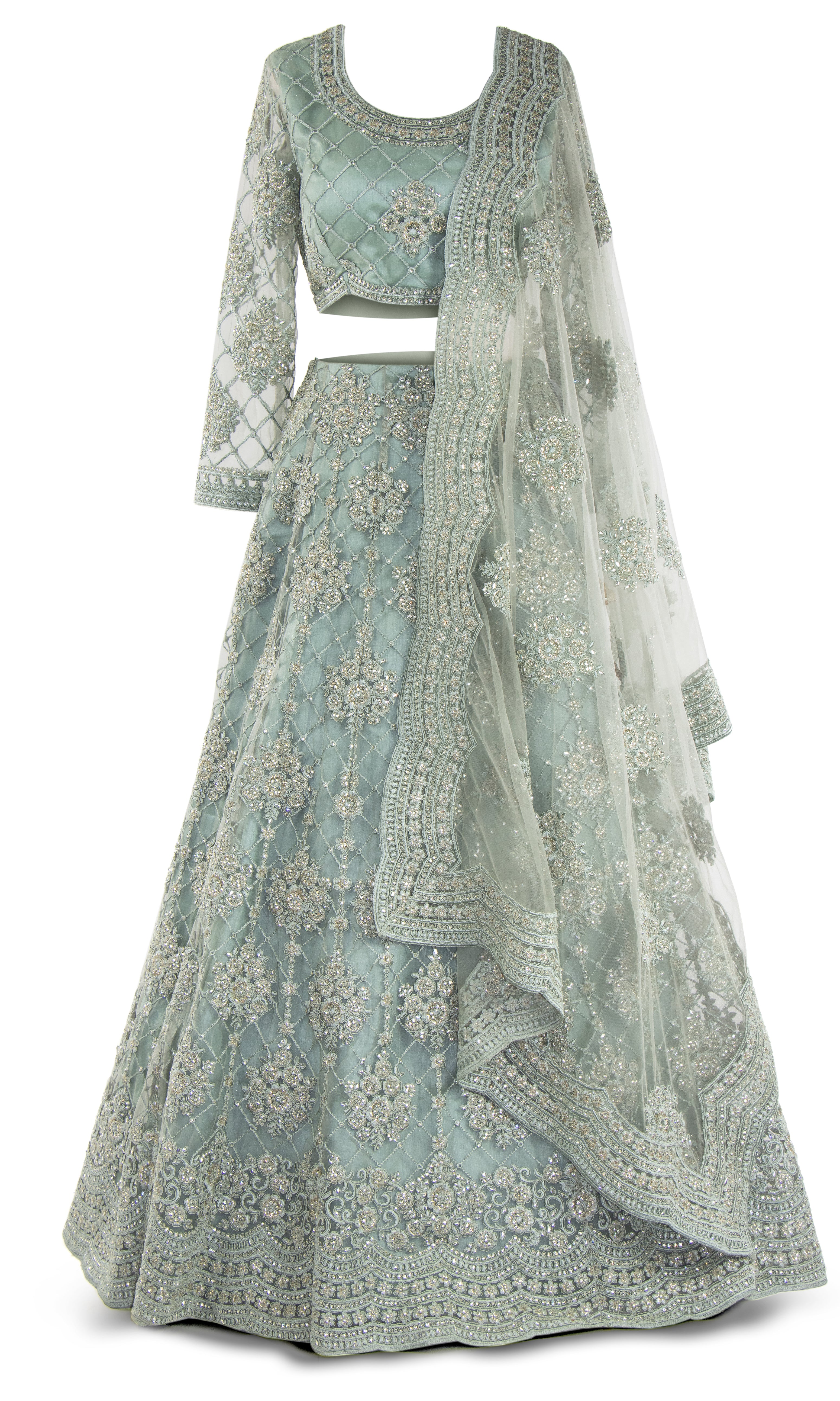 Paired with an elegant matching skirt and dupatta with an ornate diamond border, it’s your time to shine!