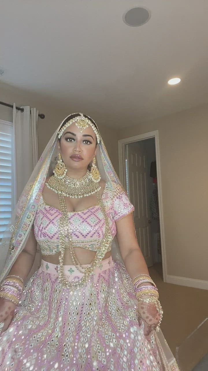 FULL Bridal Set: Choker Necklace, Long necklace, earrings, bindi (forehead piece), tikka, 2 hand panja's. Full set shown in video!